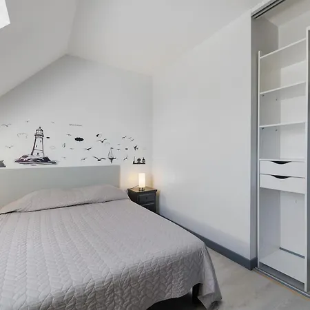 بيت للعطل Des Pluviers Saint-Martin de Brehal